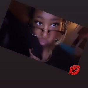 Meet your Posher, Ari